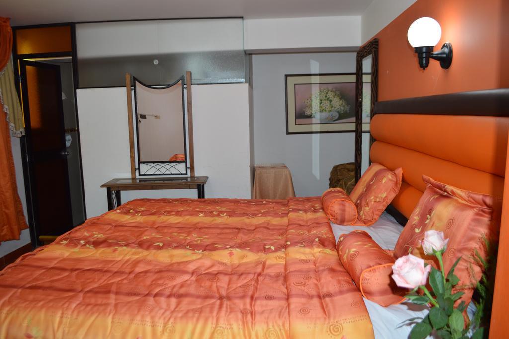 Hotel Residencial El Eden De Adan Y Eva Andahuaylas Bilik gambar