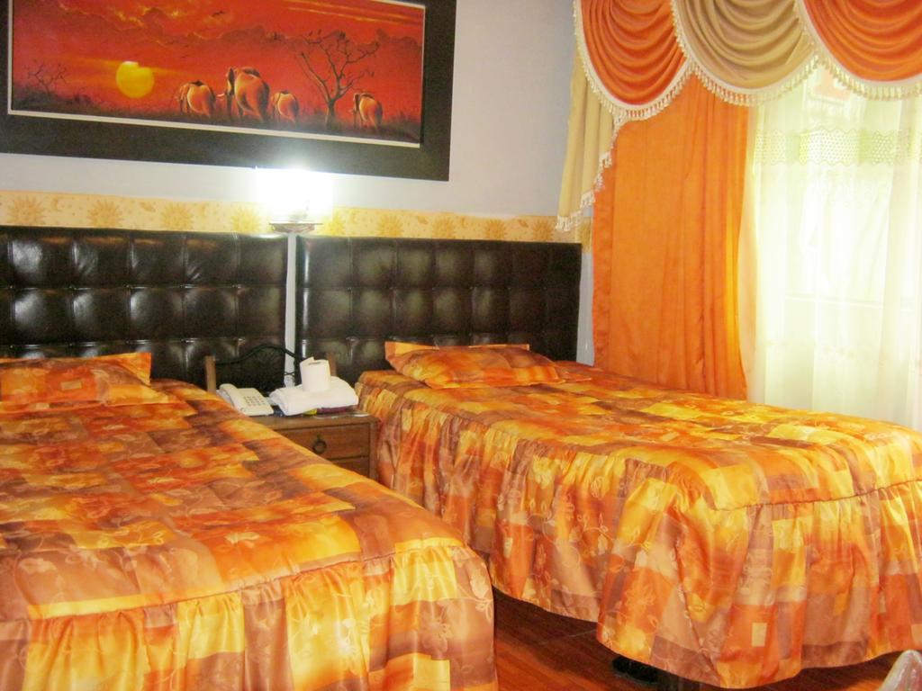 Hotel Residencial El Eden De Adan Y Eva Andahuaylas Bilik gambar