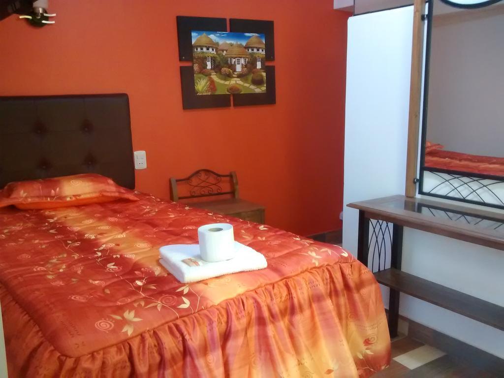 Hotel Residencial El Eden De Adan Y Eva Andahuaylas Bilik gambar